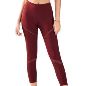 NWOT Fabletics High Waisted Ultracool 7/8